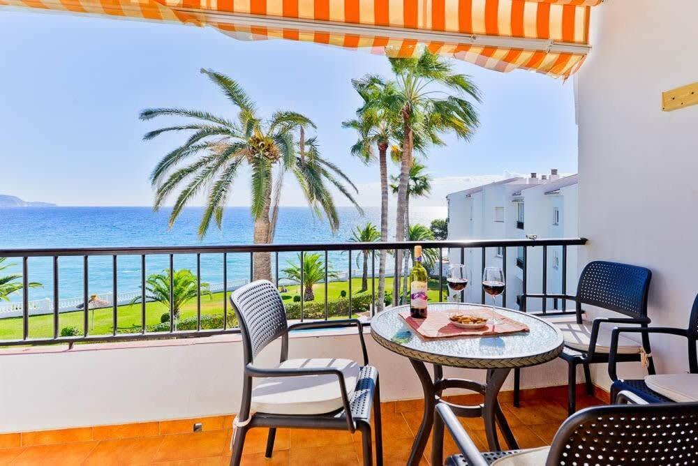 Las Palmeras Nerja Eksteriør bilde